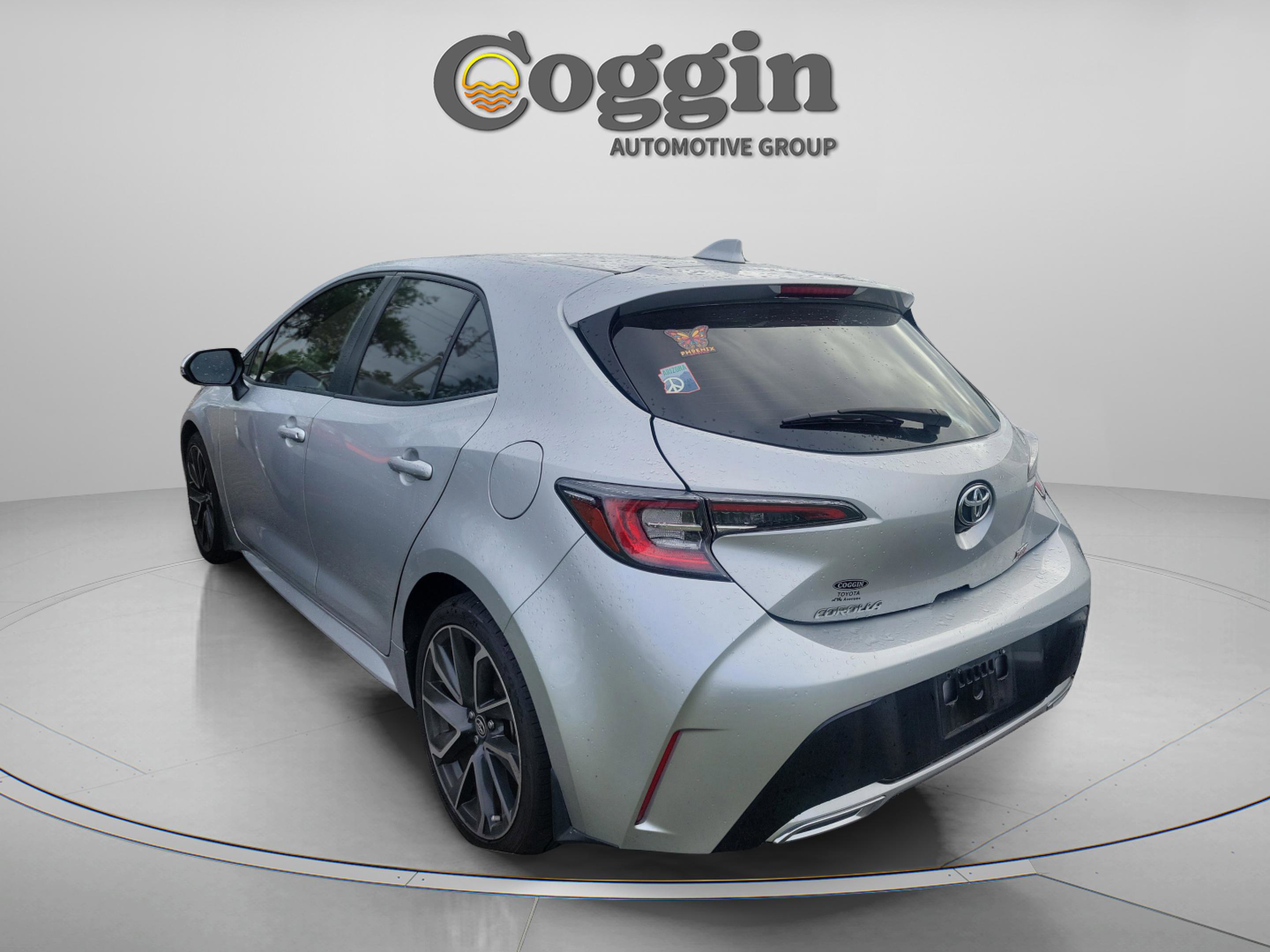 Used 2021 Toyota Corolla XSE FWD image 2