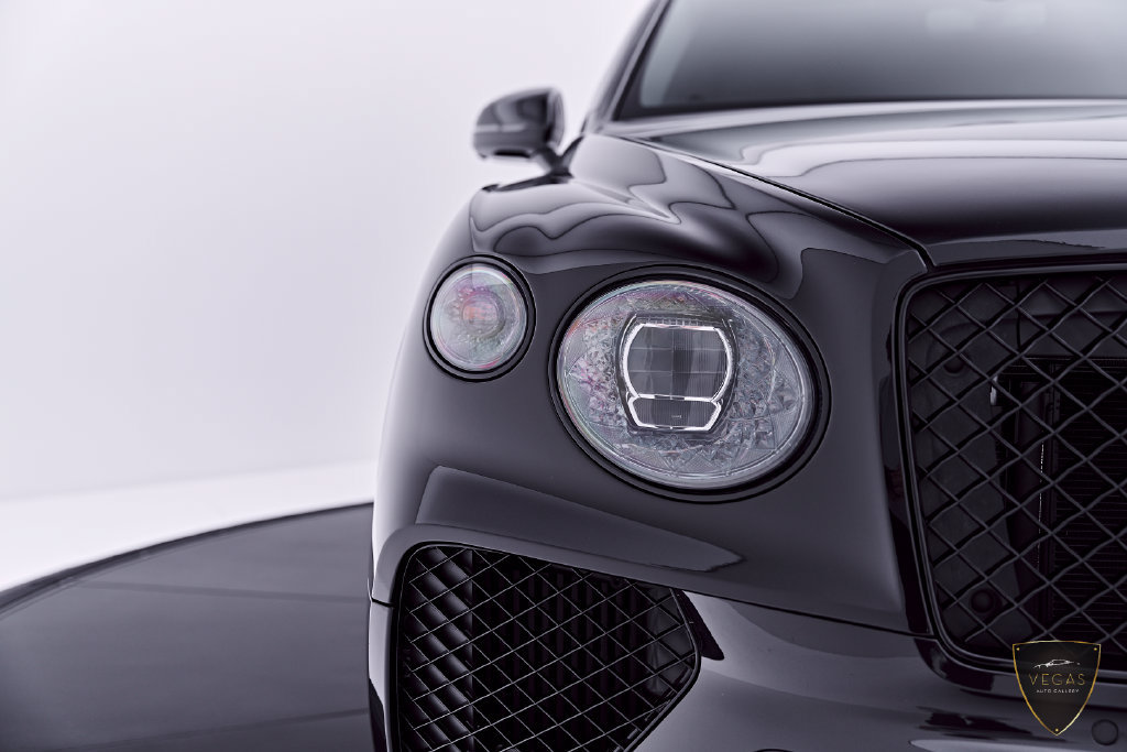 Used 2024 Bentley Bentayga AWD/4WD image 19