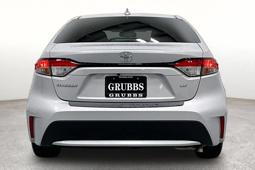 Used 2022 Toyota Corolla LE FWD image 5