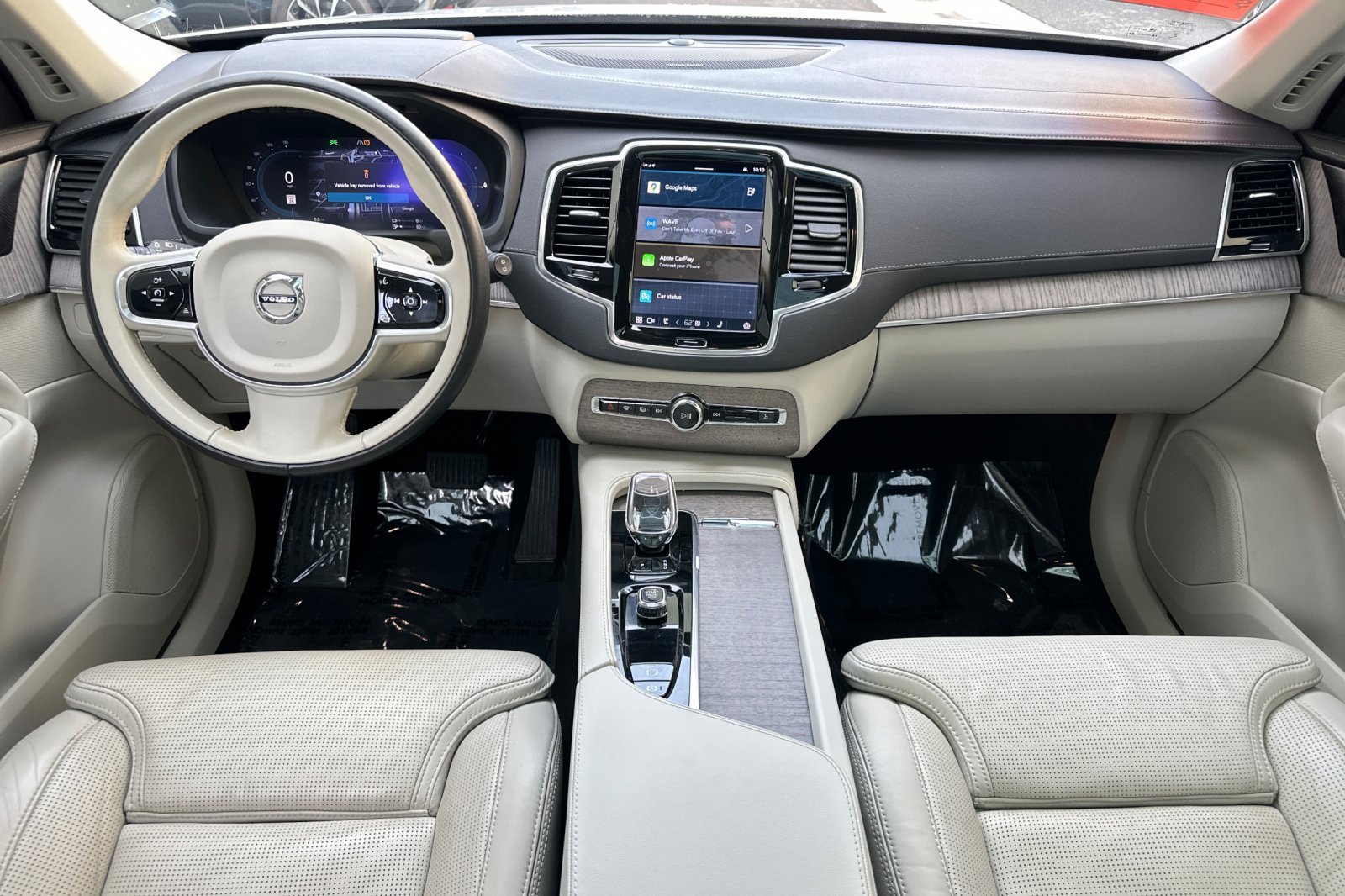 Used 2023 Volvo XC90 T8 Ultimate image 14