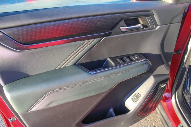 Used 2024 GMC Acadia AT4 image 17