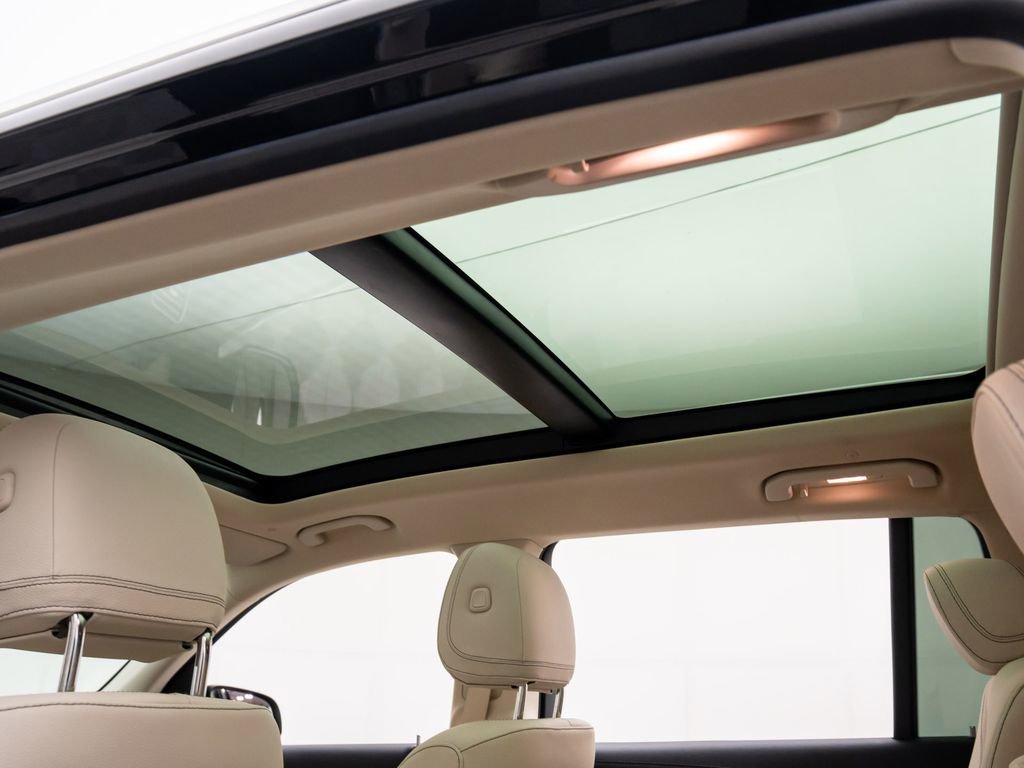 Used 2024 Mercedes-Benz GLS 450 4MATIC image 19