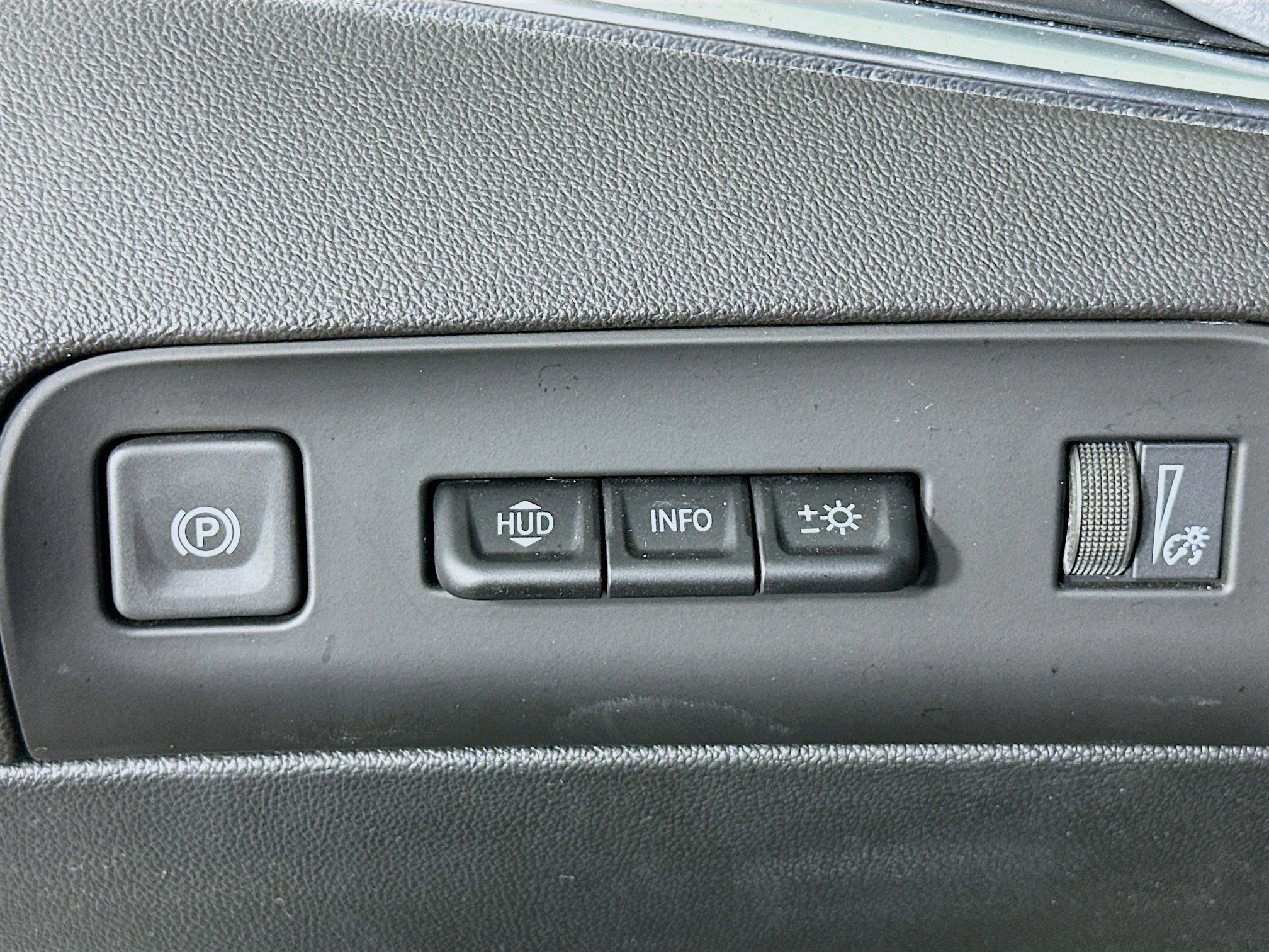 Used 2024 Buick Enclave Premium image 17