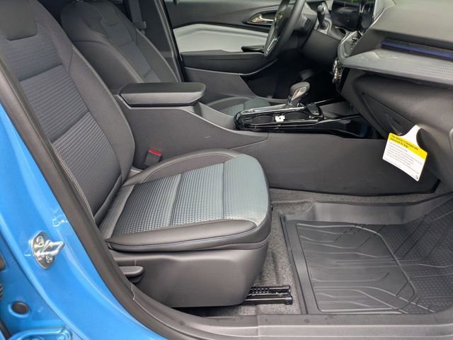 New 2026 Chevrolet Trax LT w/ Sunroof Package FWD image 34