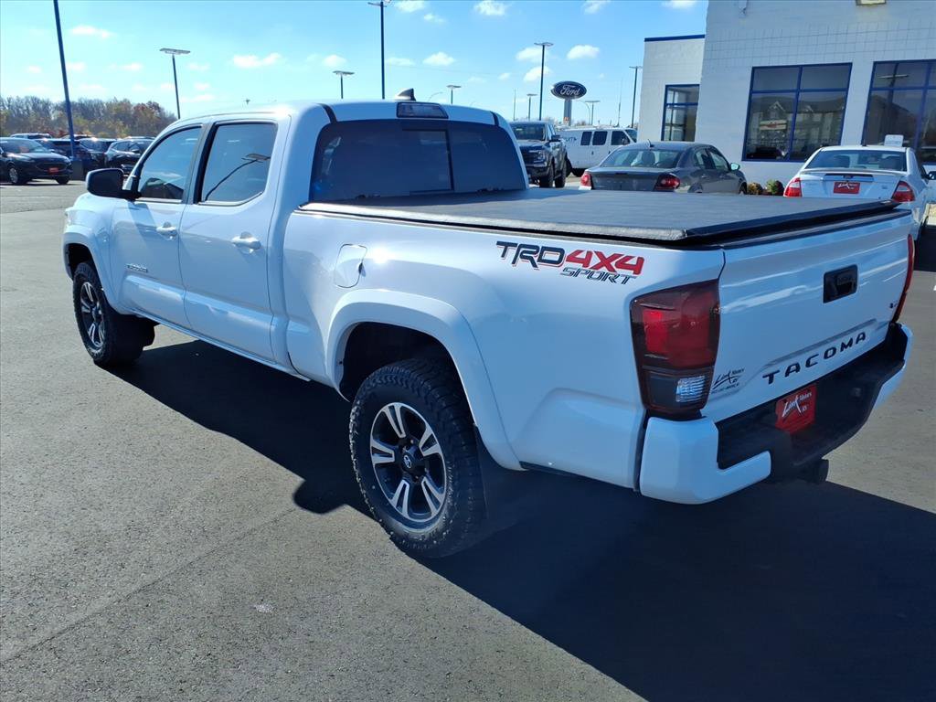 Used 2019 Toyota Tacoma SR5 image 7