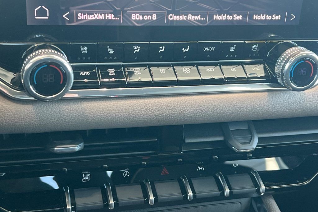 New 2026 GMC Canyon Denali image 16