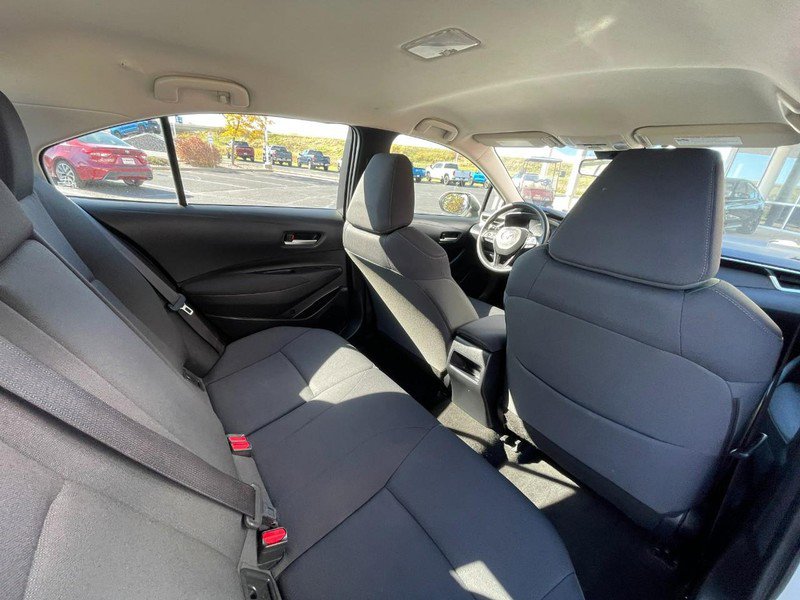 Used 2021 Toyota Corolla LE image 9