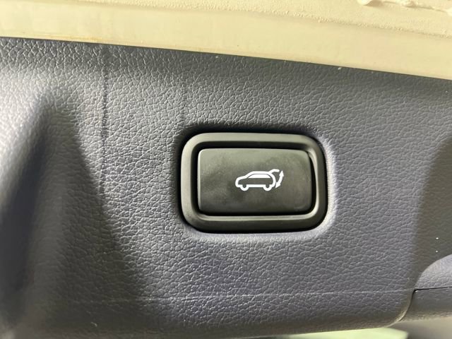 Used 2024 Hyundai Palisade Limited image 9