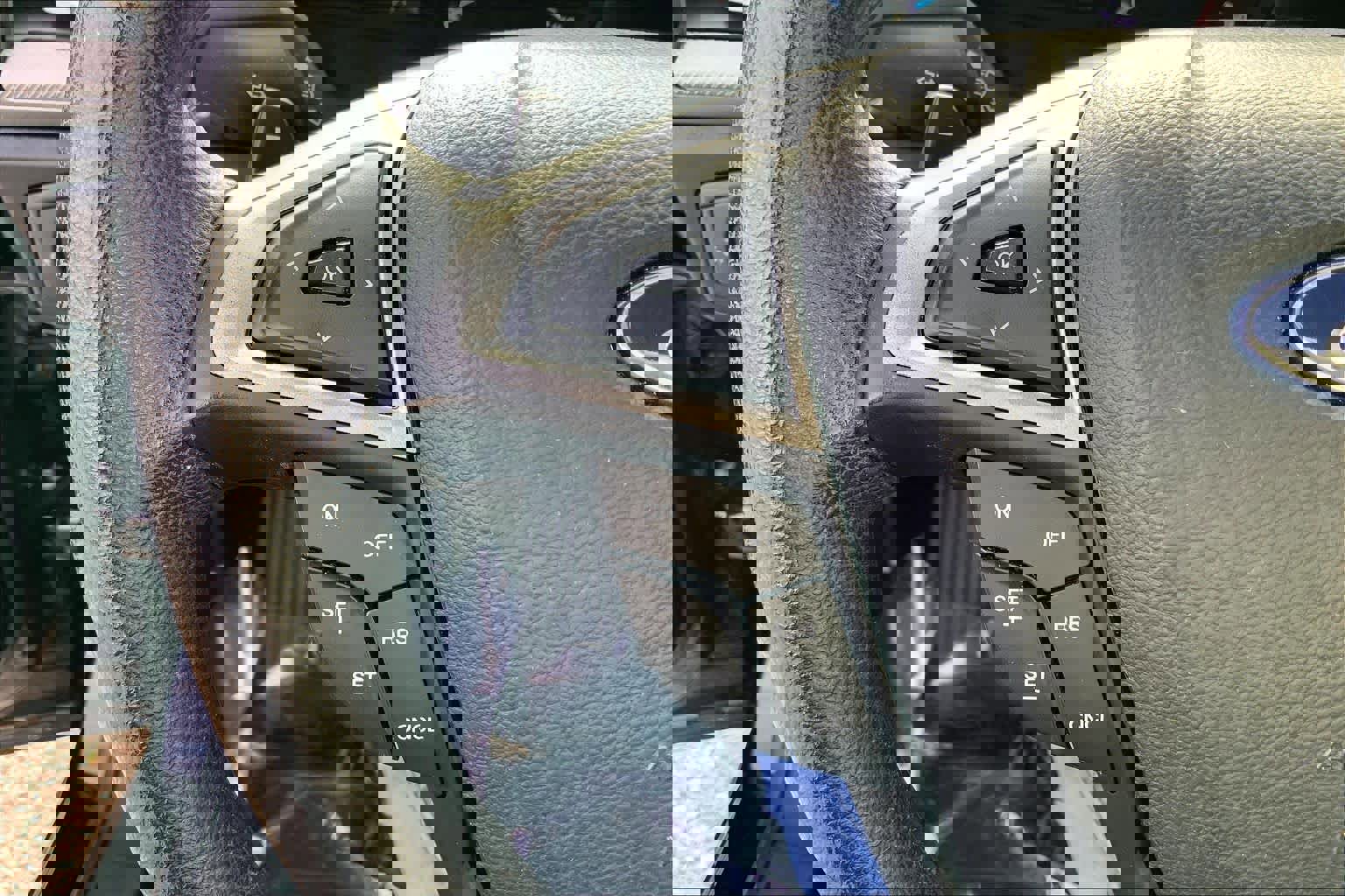 Used 2018 Ford Fusion SE w/ Fusion SE Technology Package image 22