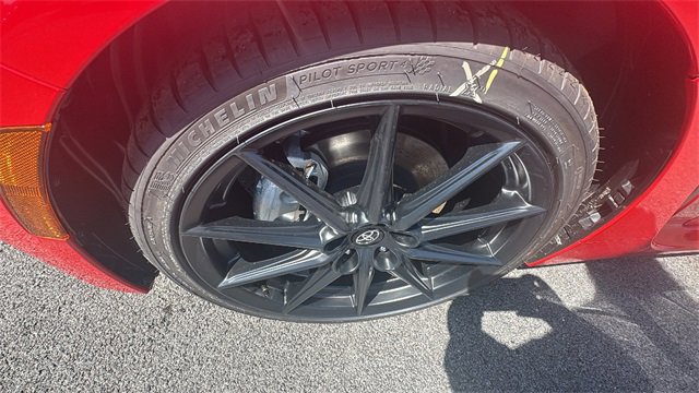 New 2025 Toyota GR86 Premium image 9