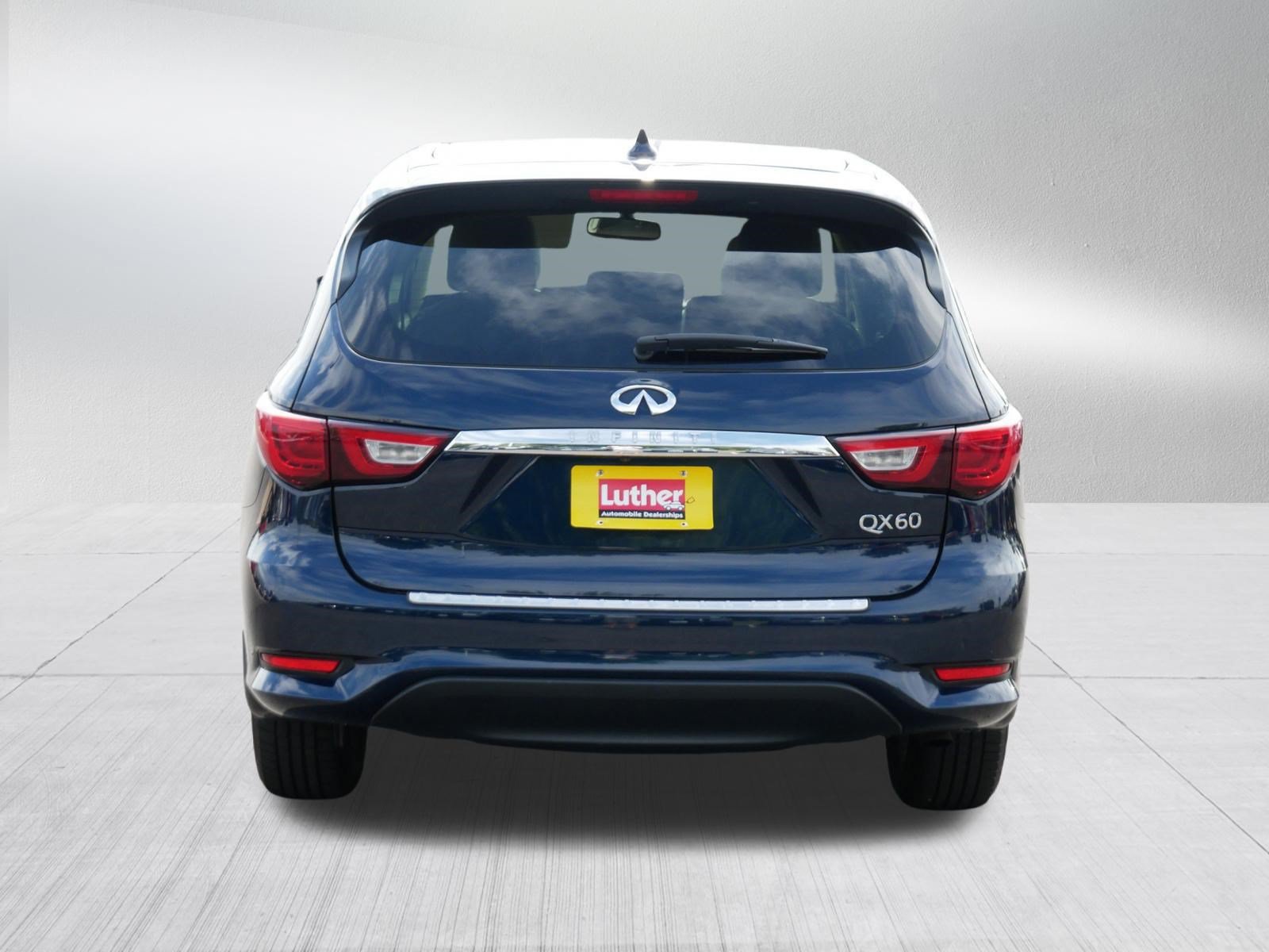 Used 2017 INFINITI QX60 Luxe AWD/4WD image 6