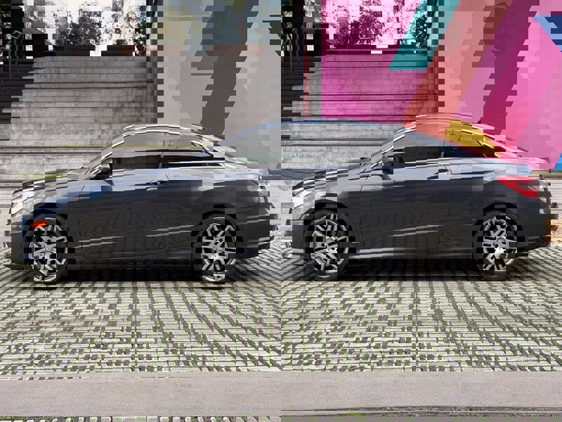 Used 2010 Mercedes-Benz E 550 Coupe image 8