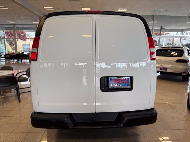 Used 2020 Chevrolet Express 2500 w/ Driver Convenience Package RWD image 4
