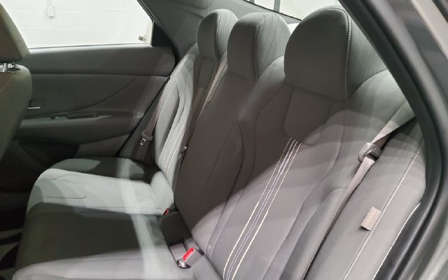 Used 2024 Hyundai Elantra SEL FWD image 19
