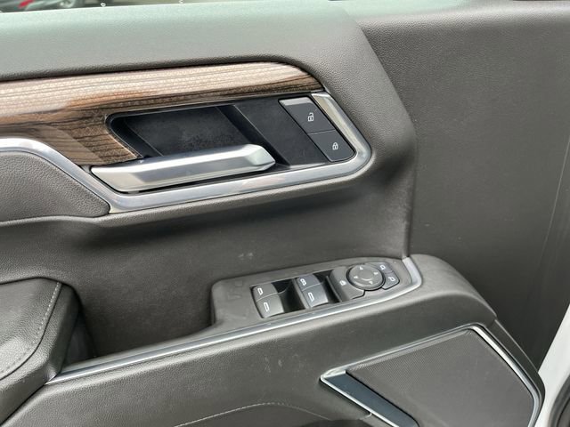 Used 2025 Chevrolet Silverado 1500 LT image 17