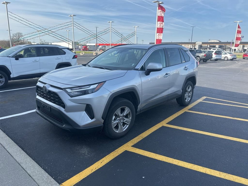 Used 2024 Toyota RAV4 XLE image 3