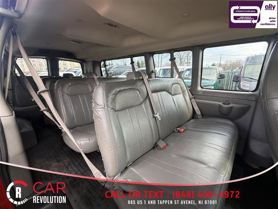 Used 2020 Chevrolet Express 3500 LS image 9