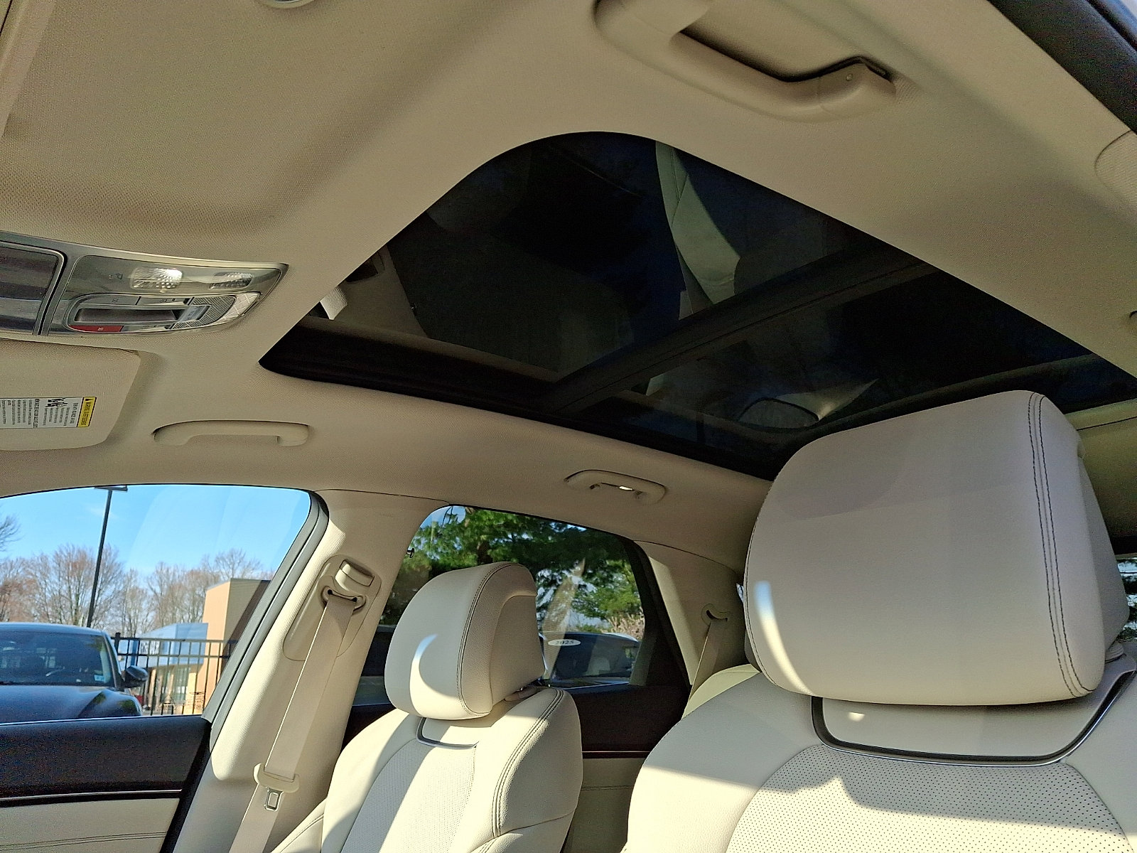 Certified 2023 Genesis GV70 2.5T w/ Select Package AWD/4WD image 16