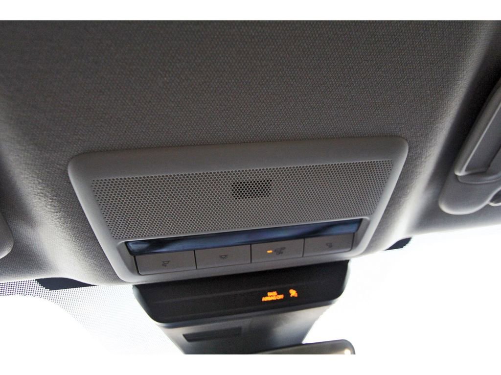 Used 2023 MAZDA MAZDA3 s image 24