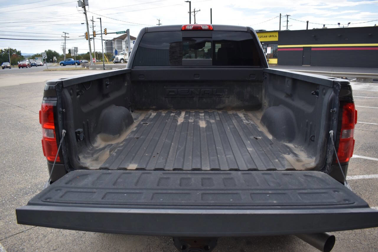 Used 2015 GMC Sierra 3500 Denali w/ Duramax Plus Package image 23
