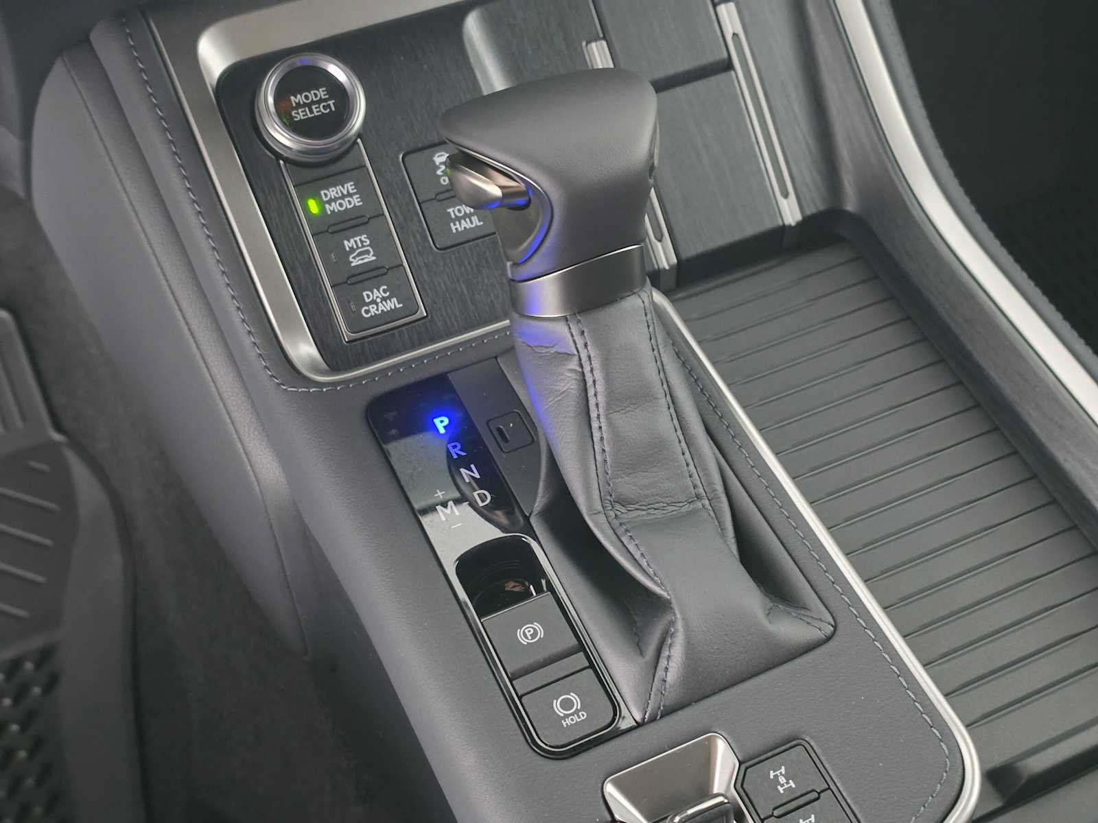 New 2026 Lexus GX 550 AWD/4WD image 31
