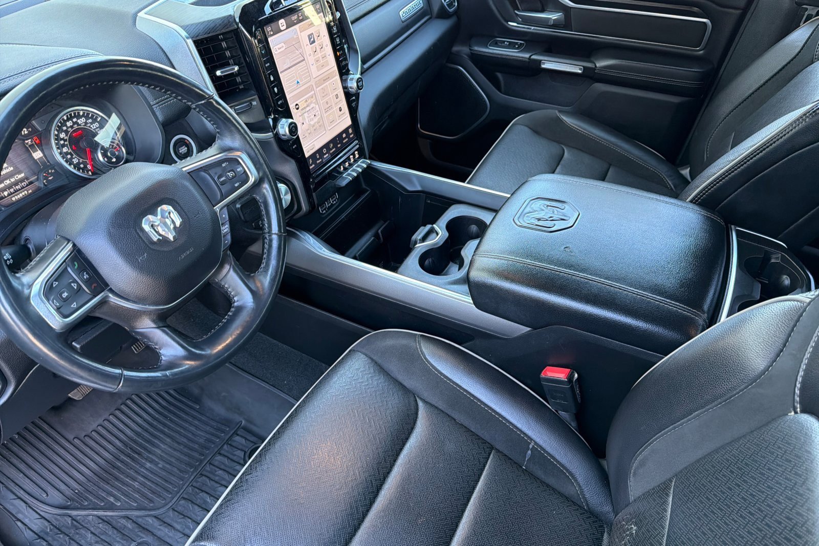 Used 2023 RAM 1500 Laramie image 9