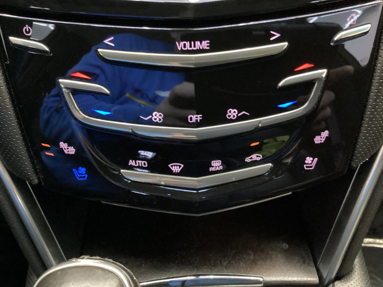 Used 2019 Cadillac XTS Luxury image 35