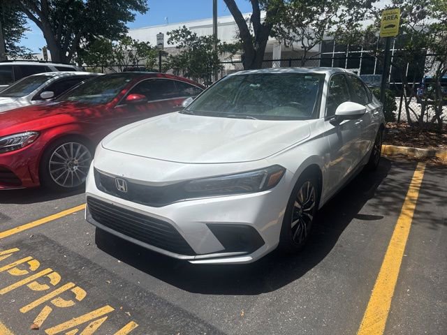 Used 2024 Honda Civic EX-L image 3
