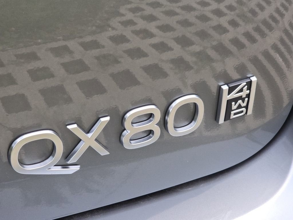 New 2025 INFINITI QX80 Sensory image 6