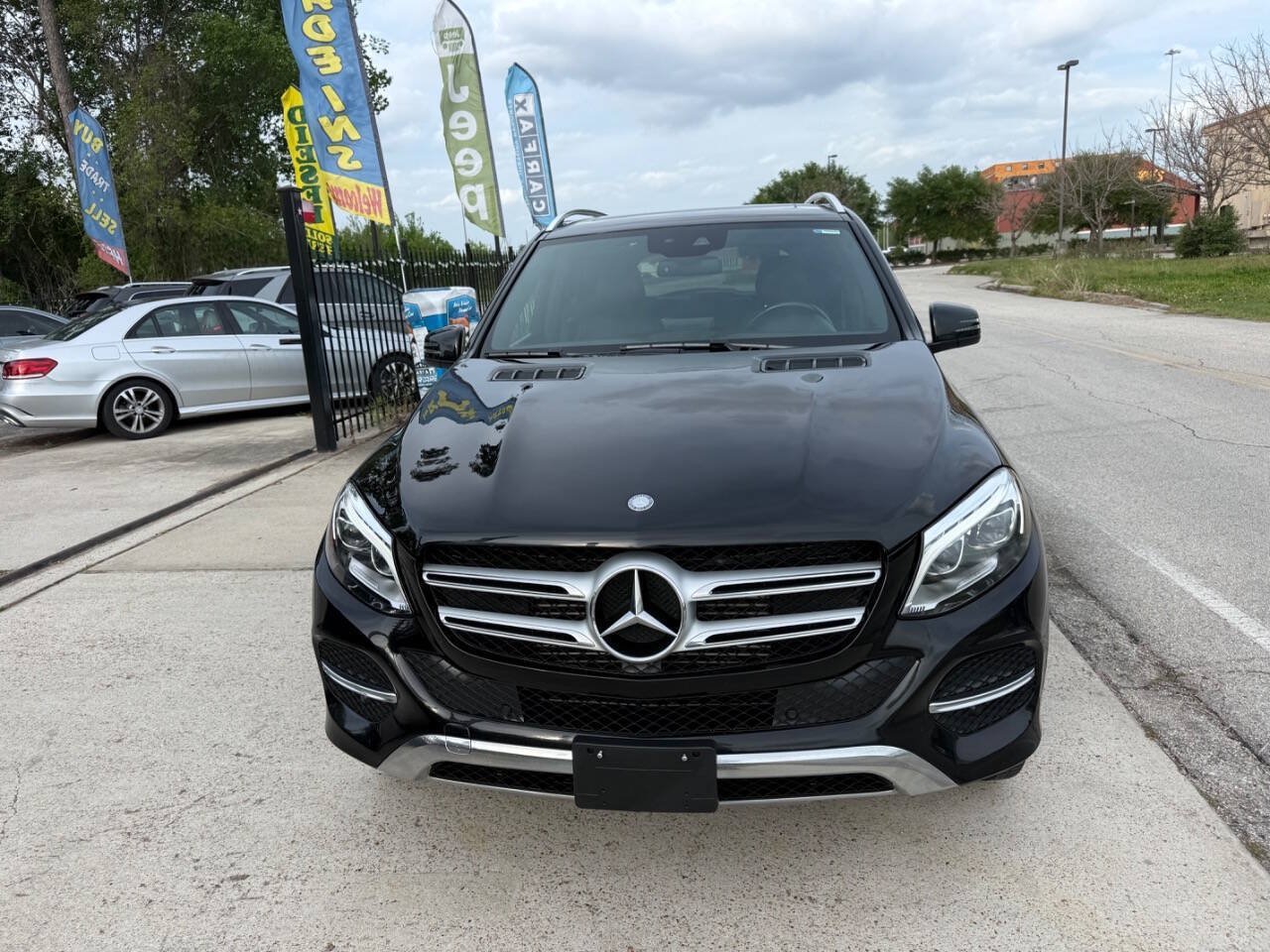 Used 2016 Mercedes-Benz GLE 300d 4MATIC image 3