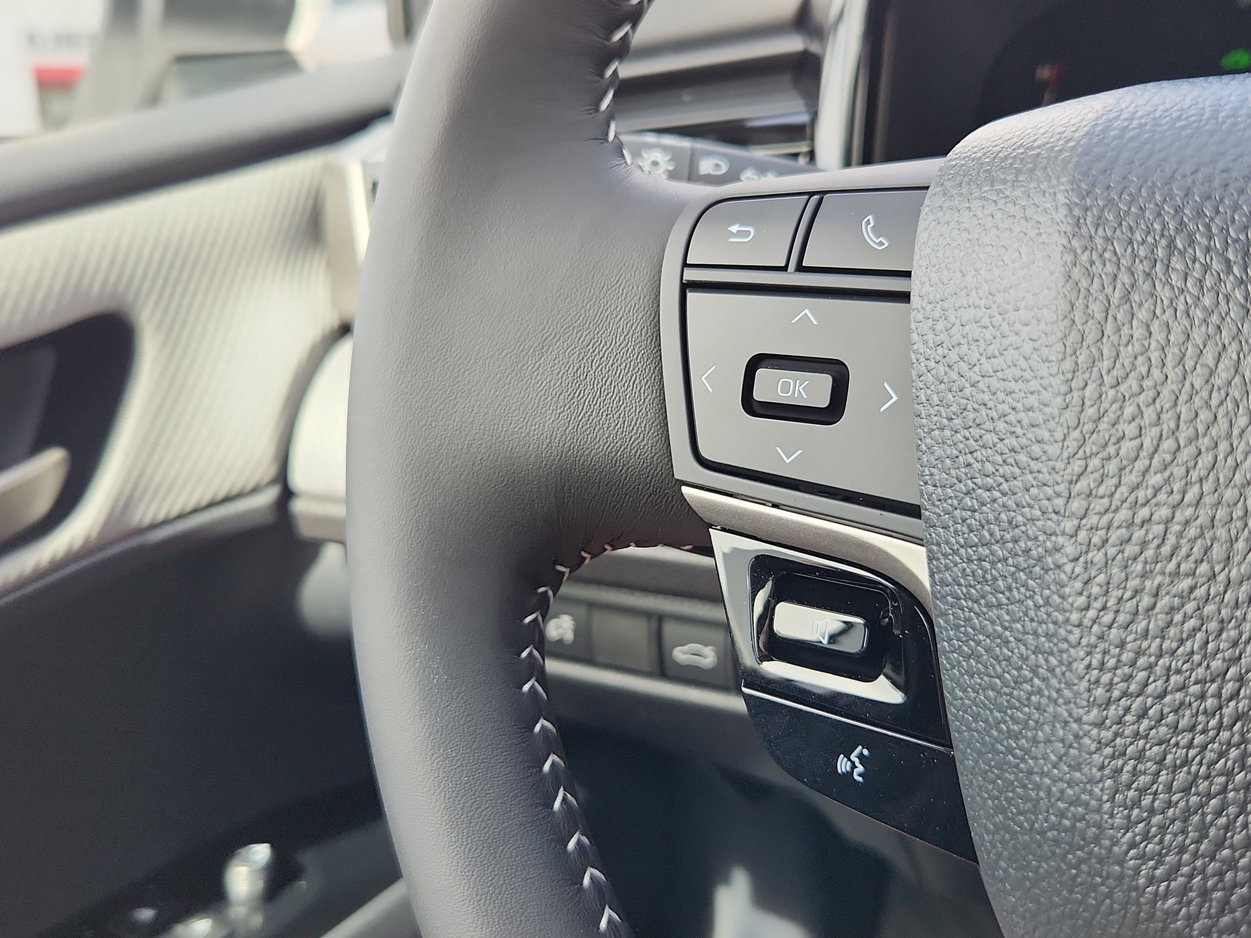 New 2026 Toyota Camry SE w/ Multimedia Upgrade Package image 16