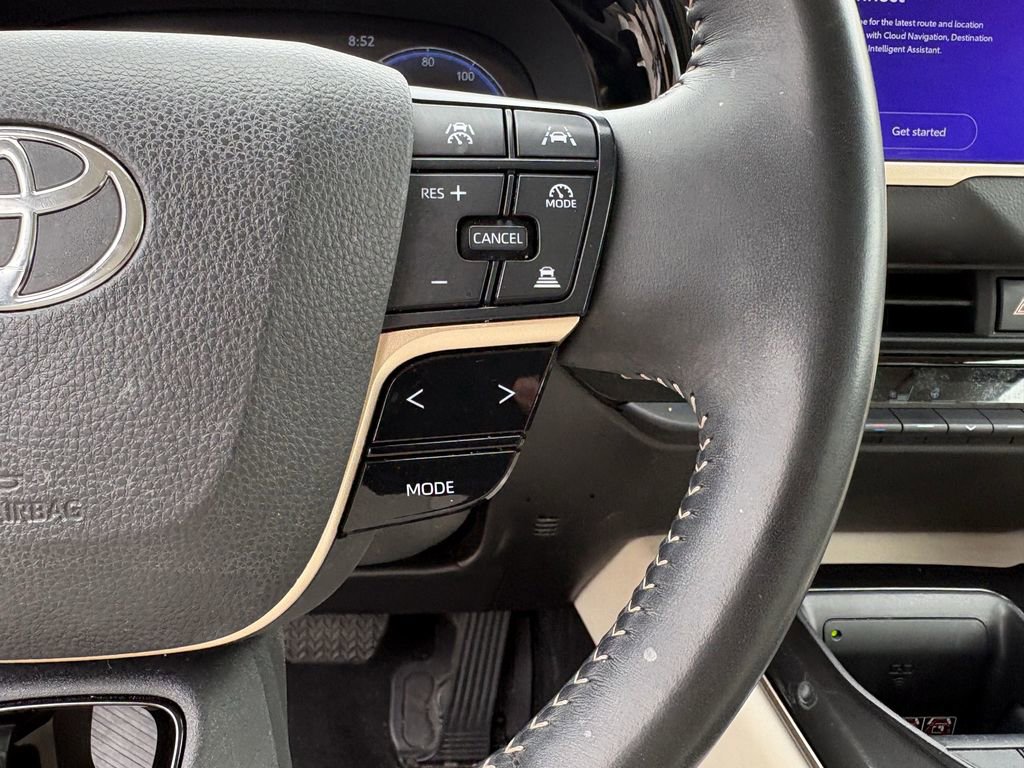 Used 2024 Toyota Crown Limited image 17