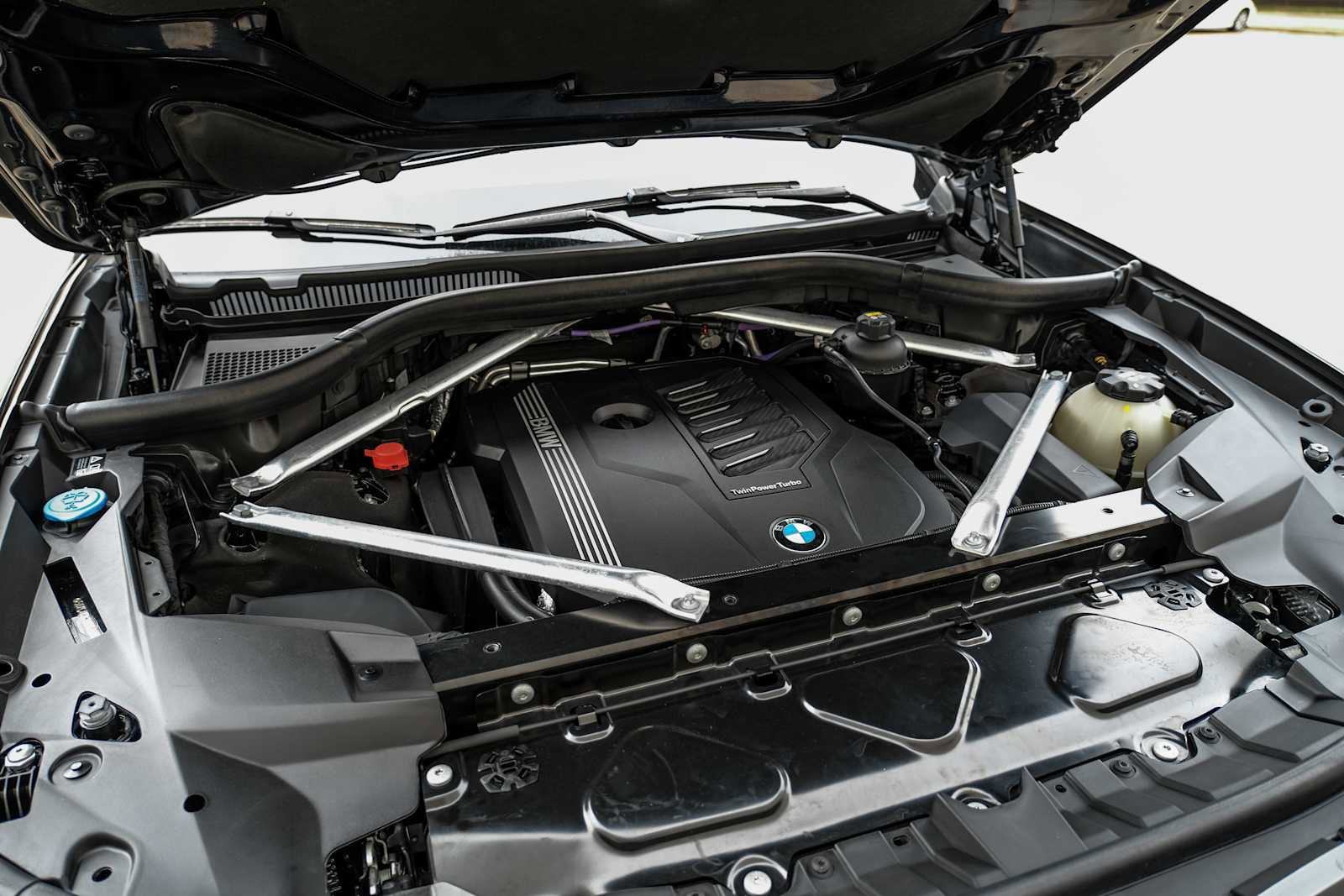Used 2022 BMW X7 xDrive40i w/ M Sport Package image 55