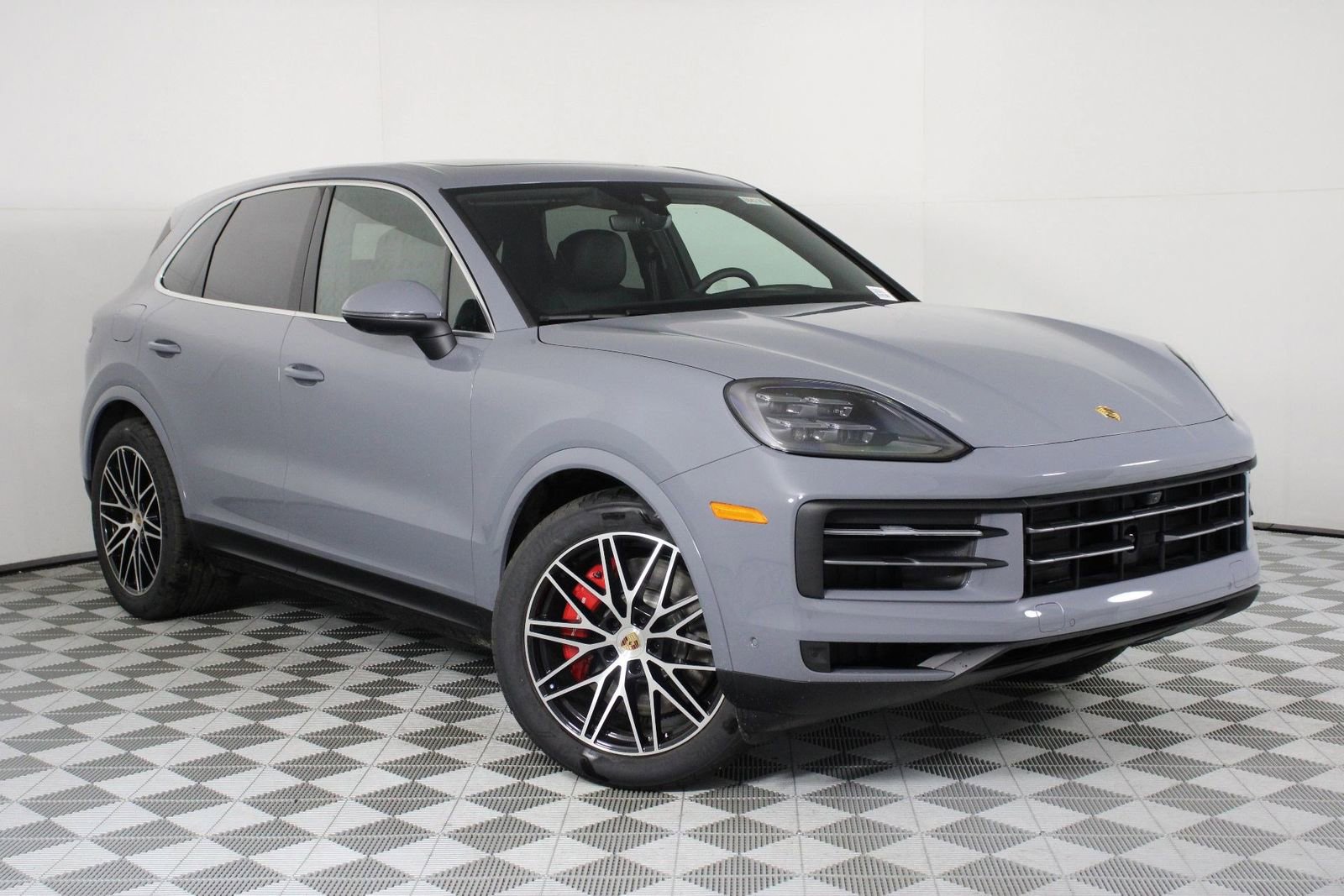 New 2026 Porsche Cayenne S image 9