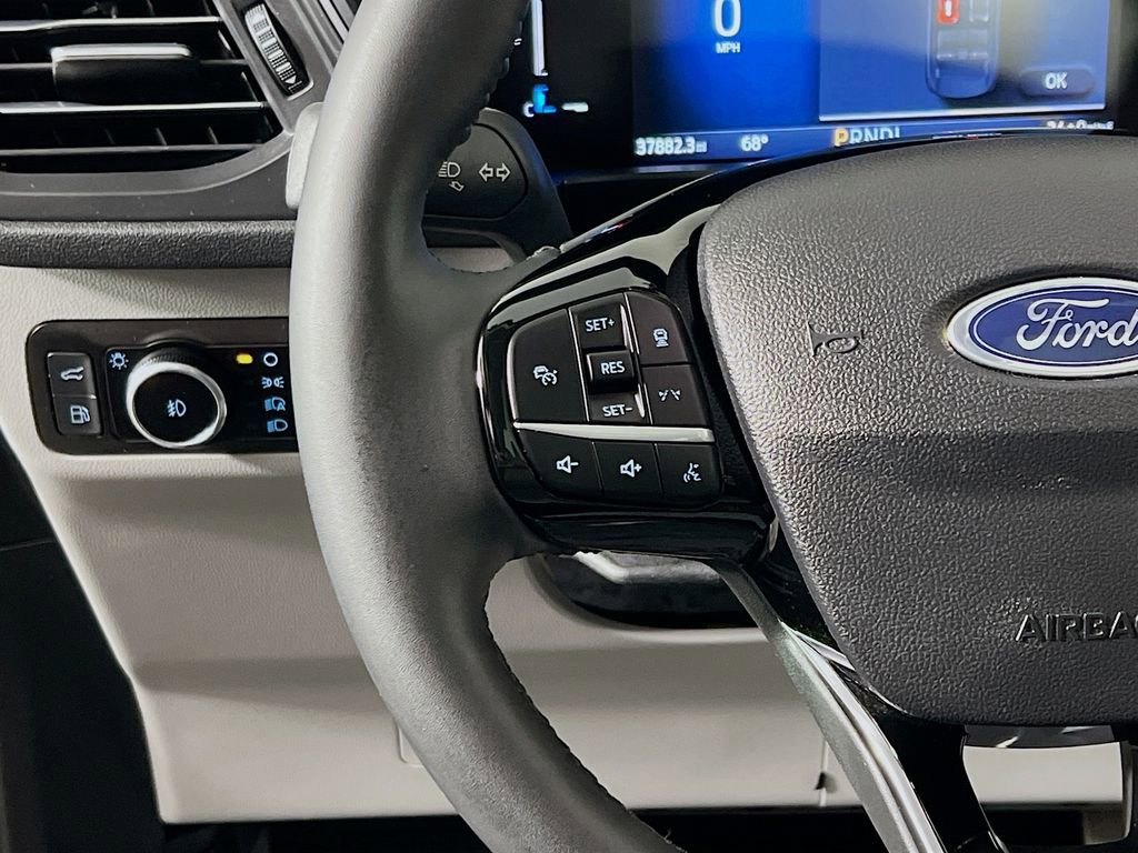 Used 2023 Ford Escape SE image 10