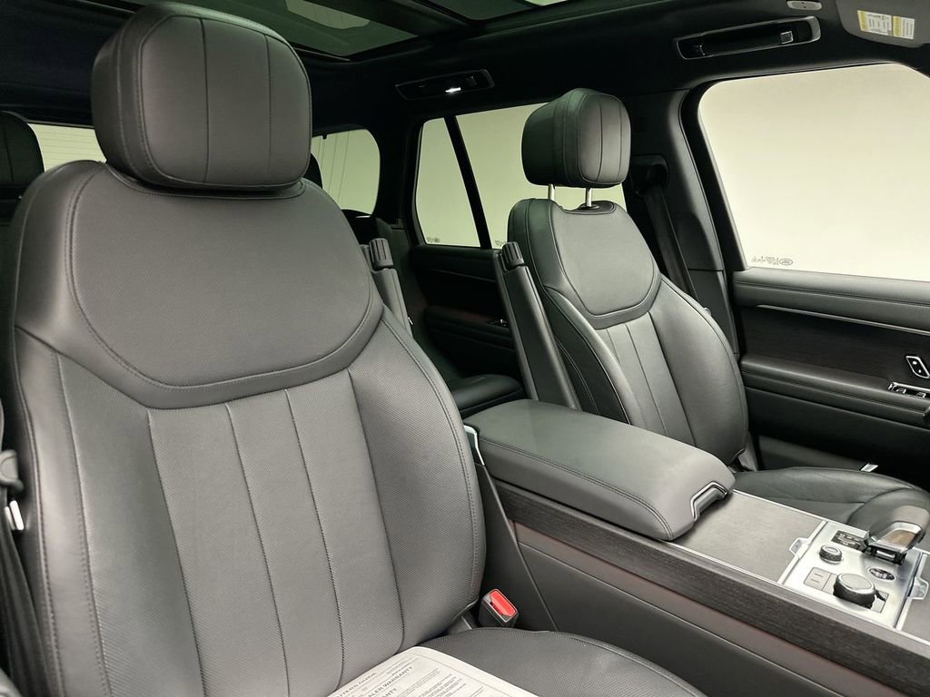 Certified 2023 Land Rover Range Rover SE AWD/4WD image 18