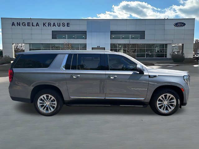 Used 2022 GMC Yukon XL SLT w/ SLT Premium Package RWD image 10