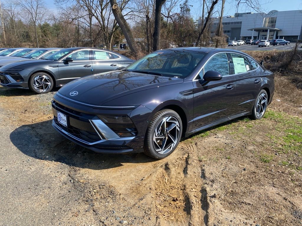New 2026 Hyundai Sonata SEL FWD image 4