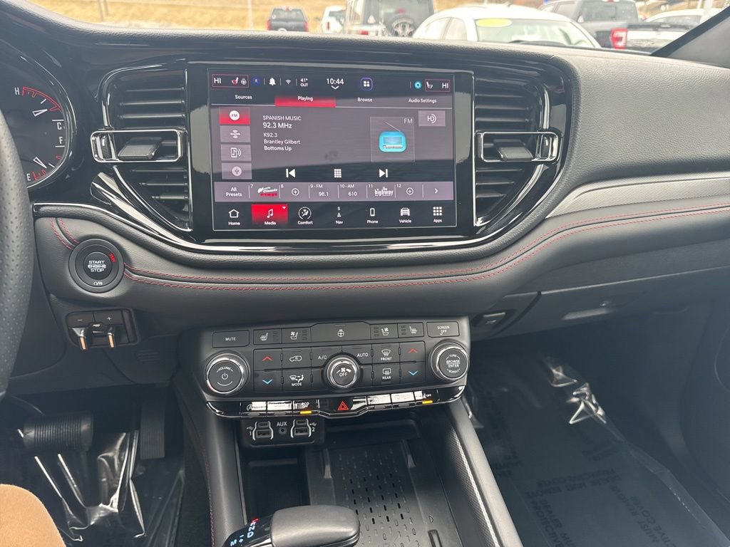 Certified 2025 Dodge Durango GT image 3