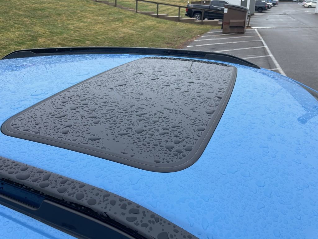 Used 2024 Chevrolet Trax RS w/ Sunroof Package image 8