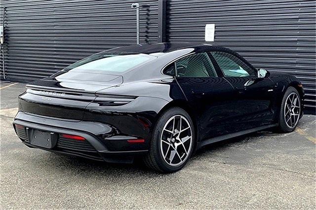 New 2025 Porsche Taycan image 10