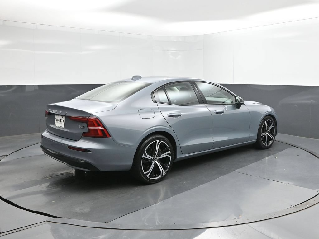 Used 2024 Volvo S60 B5 Core AWD/4WD image 8