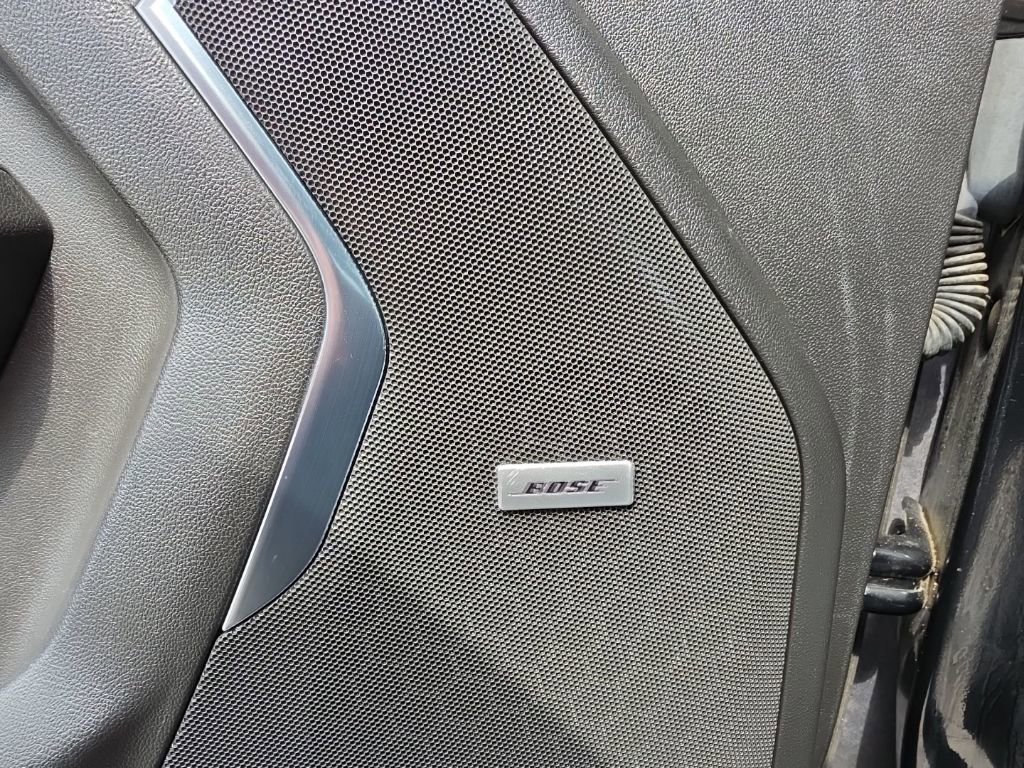 Used 2021 GMC Yukon XL SLT w/ SLT Premium Package image 24