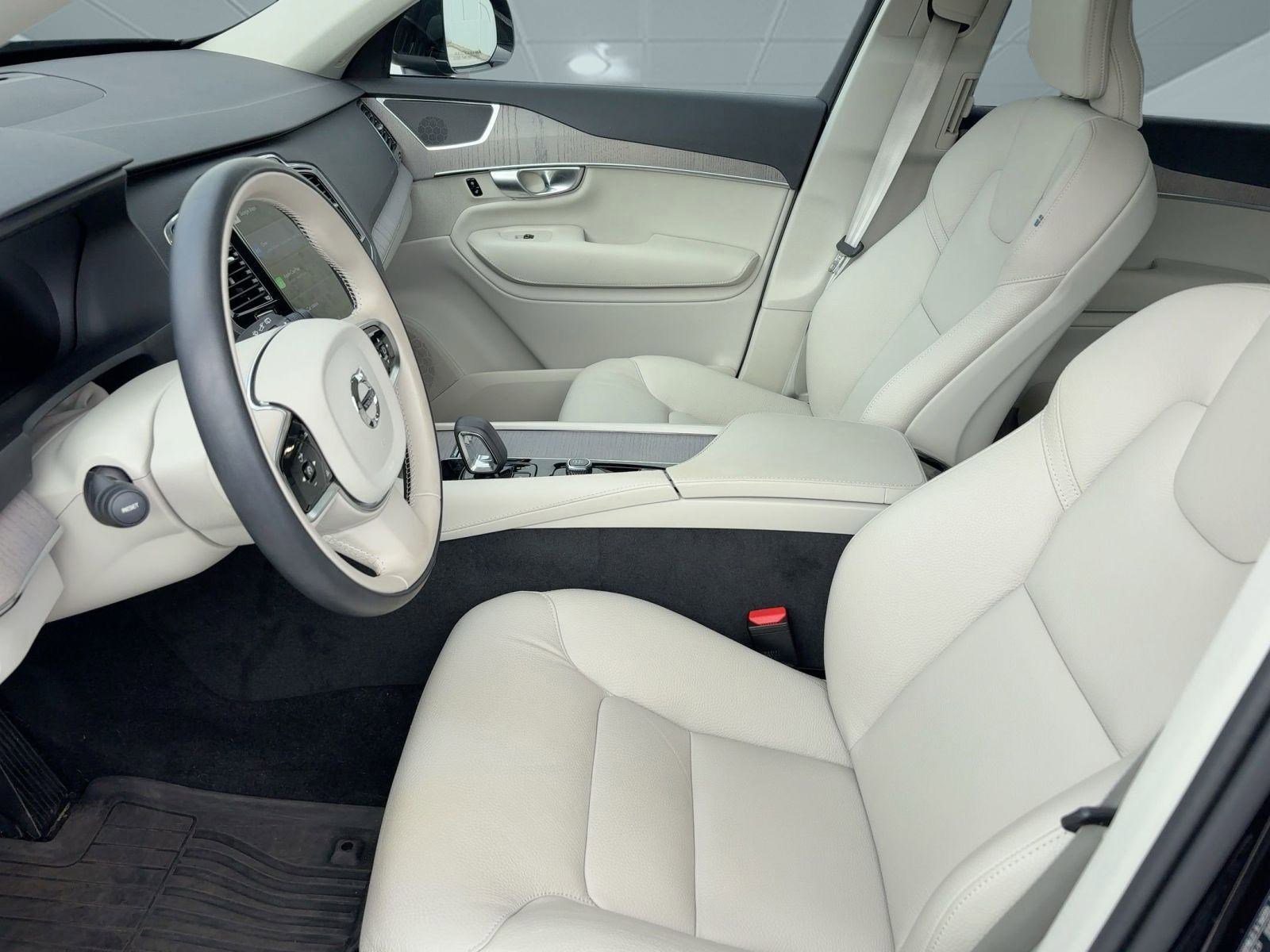 Certified 2024 Volvo XC90 B5 Plus w/ Protection Package Premier image 5