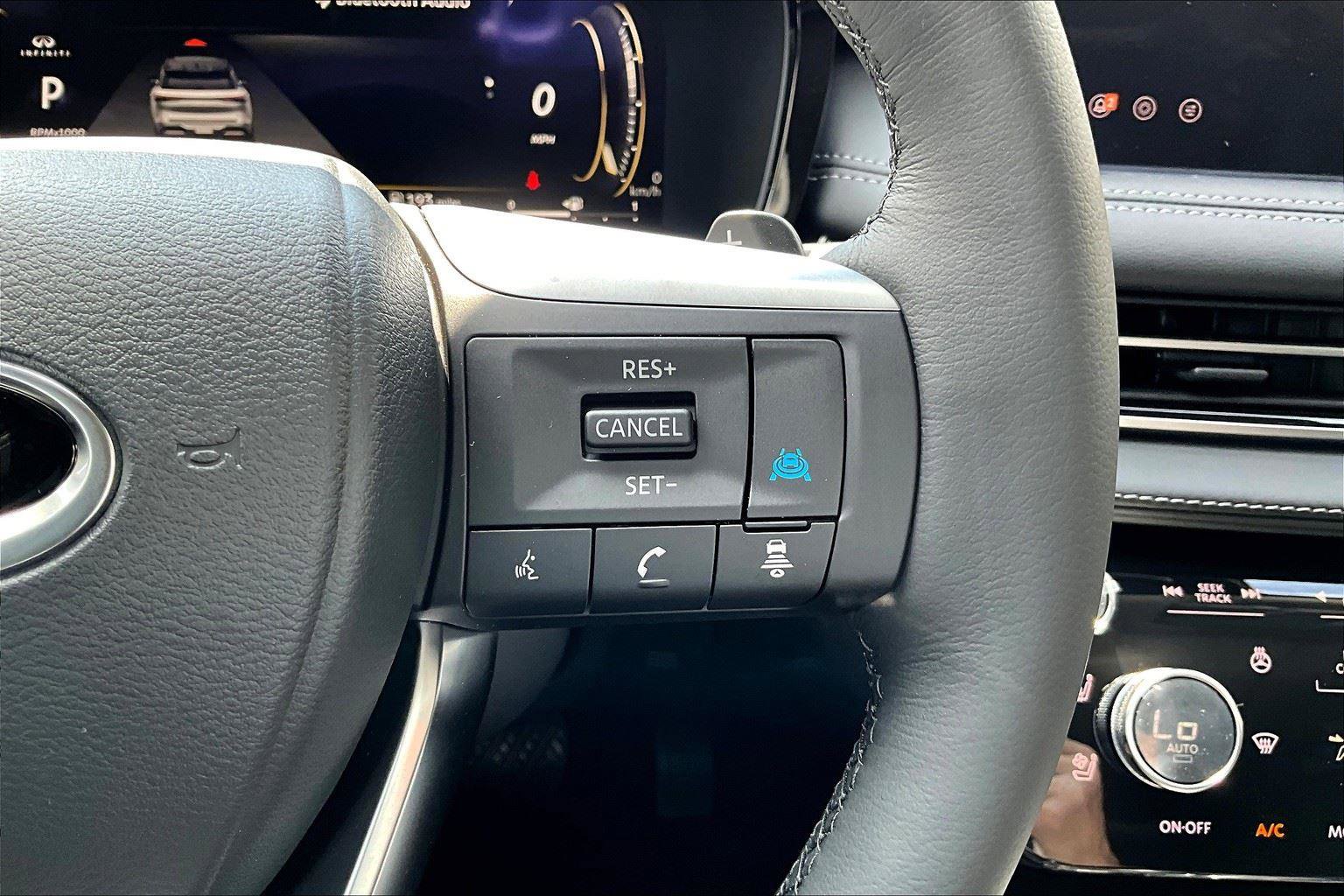 New 2026 INFINITI QX60 Luxe image 33