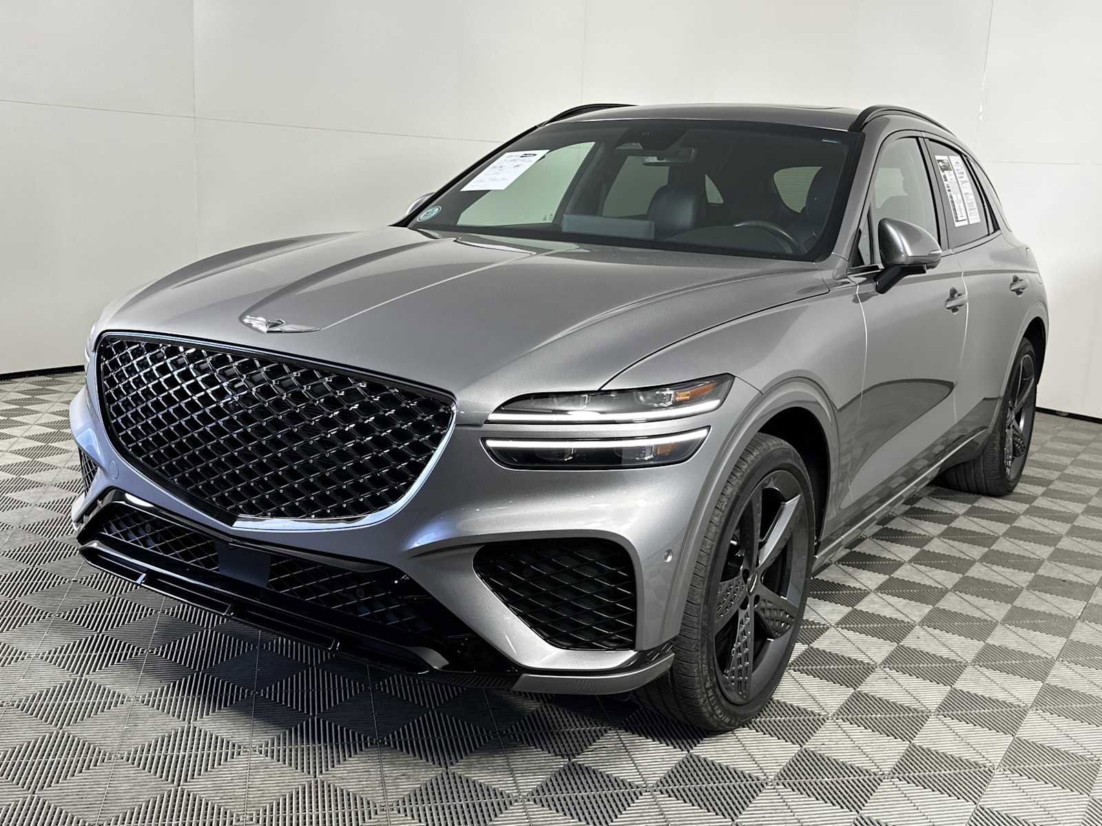 Used 2022 Genesis GV70 2.5T w/ Sport Prestige Package image 4