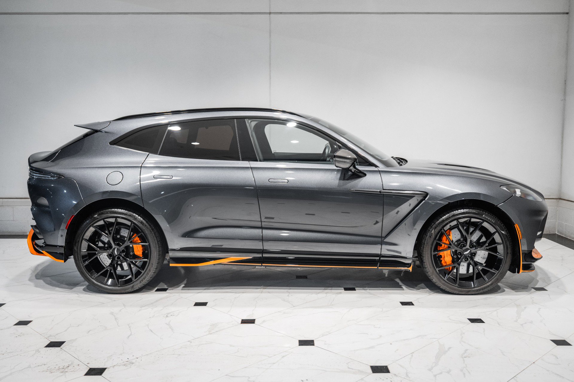 Used 2025 Aston Martin DBX 707 image 50