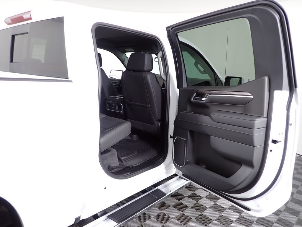 New 2026 Chevrolet Silverado 1500 LTZ w/ LTZ Convenience Package II AWD/4WD image 31
