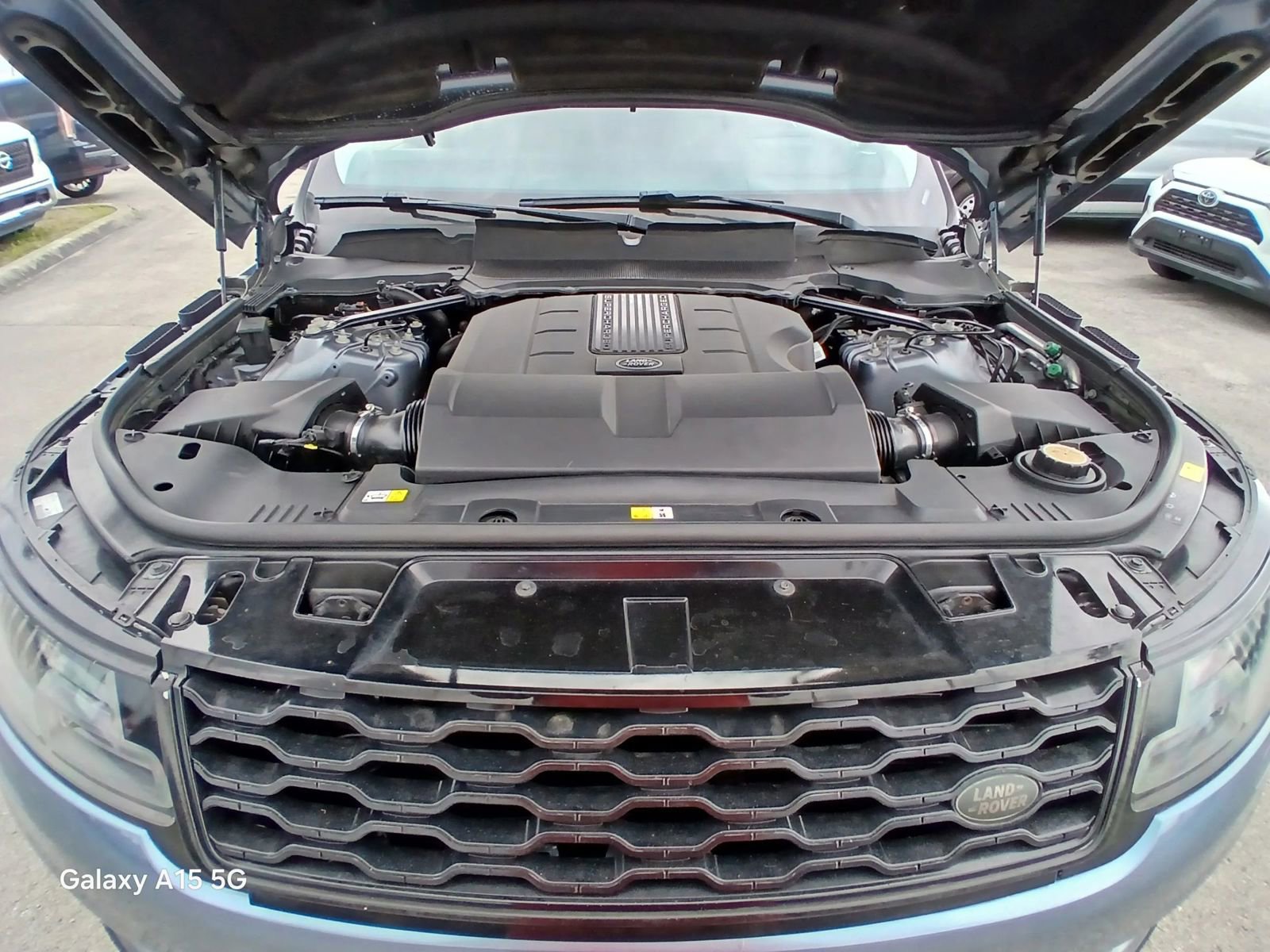 Used 2019 Land Rover Range Rover Sport HSE AWD/4WD image 25