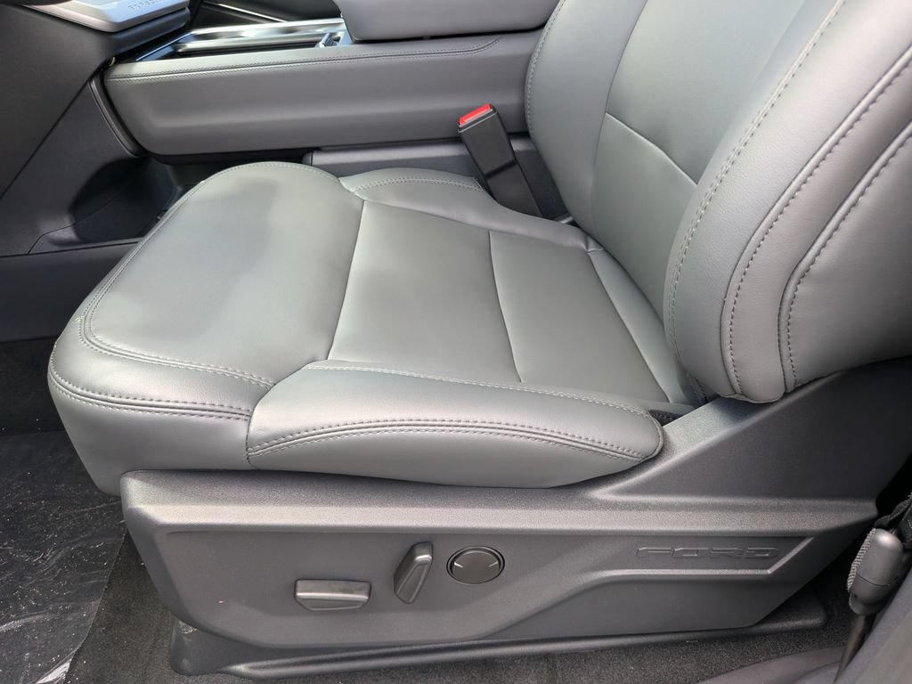 New 2027 Ford Expedition Active RWD image 18